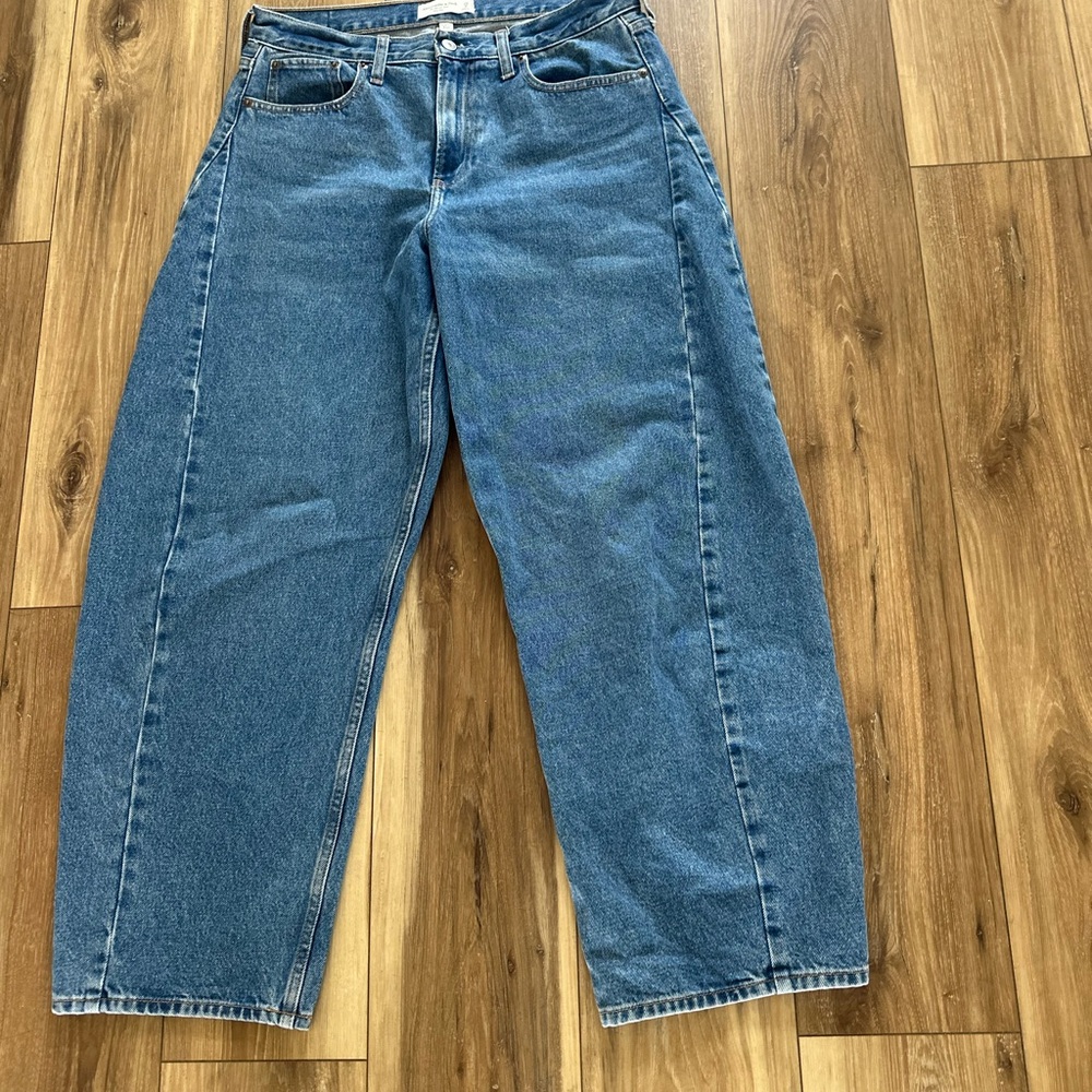 Abercrombie & Fitch womens mid rise the barrel jeans size 29/8L - Picture 3 of 6